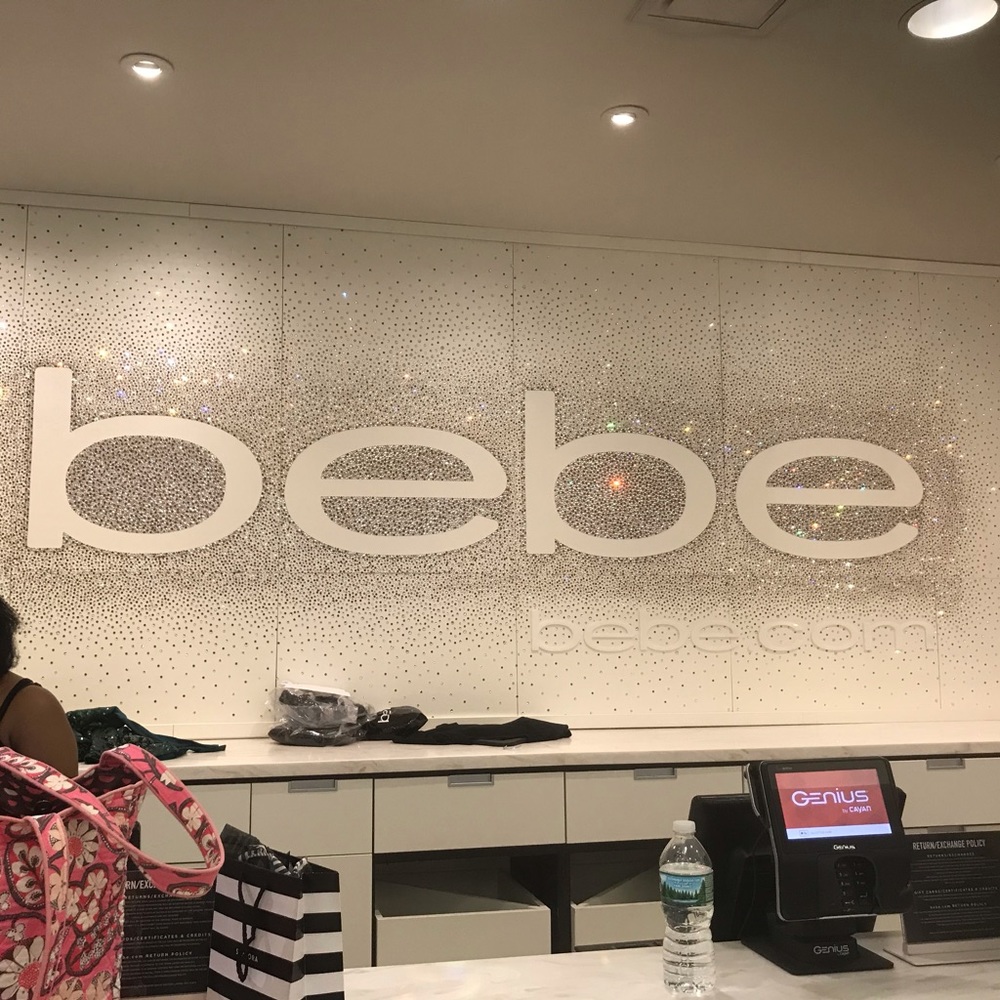 Bebe opened in Manhattan Black Friday 2017!!